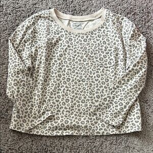 Carter's Cream and Gray Leopard Long Sleeve Tee